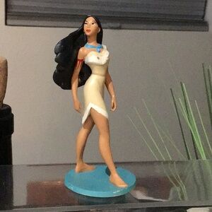 Disney Pocahantas  4” Plastic Doll Figurine Cake Topper